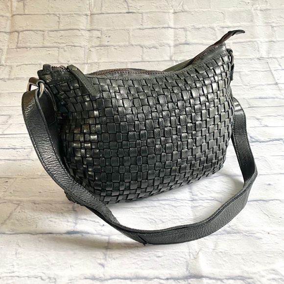 Vilenka Holland Handbags - VILENKA HOLLAND WOVEN REAL LEATHER HANDBAG